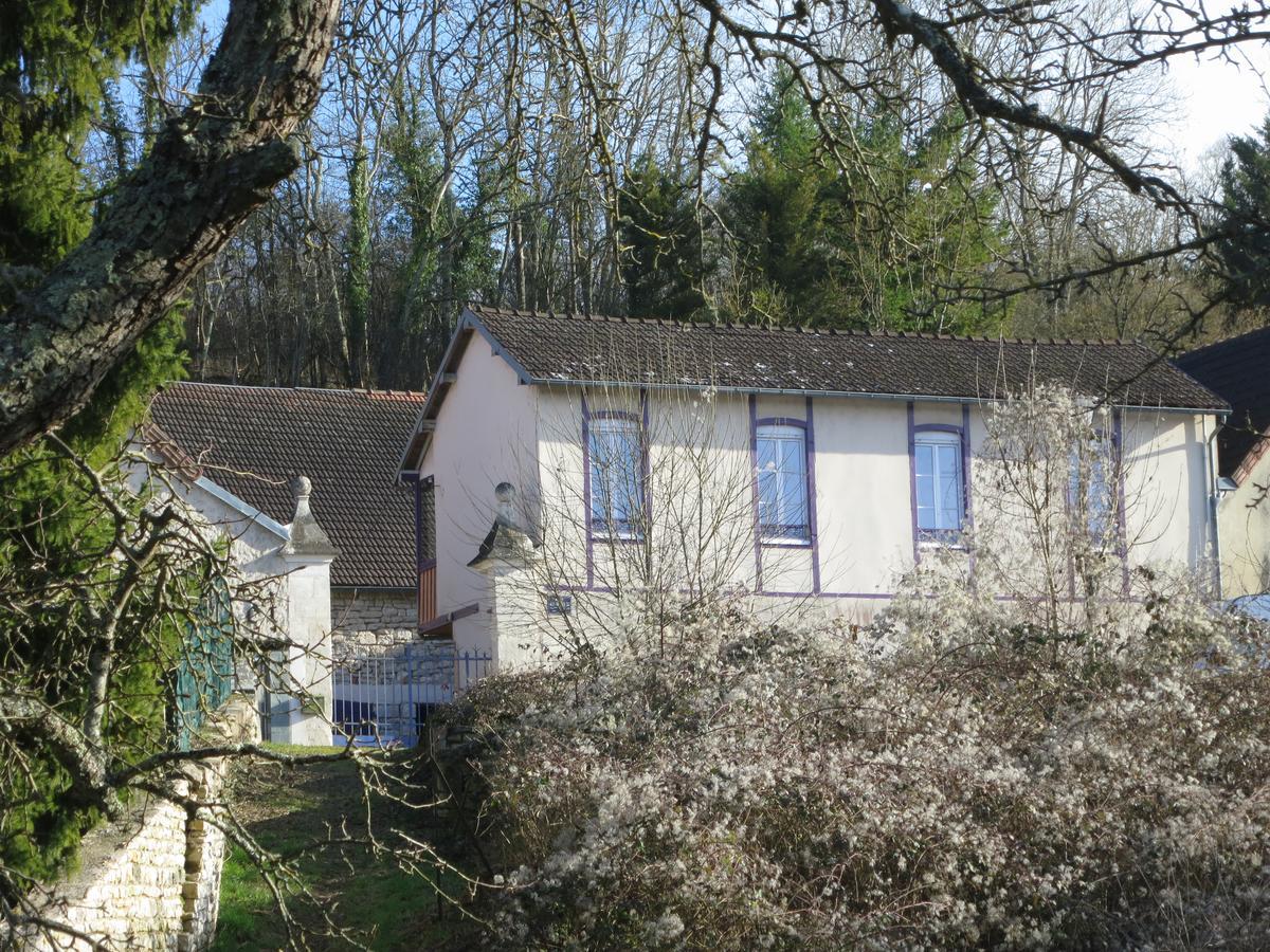 Chambres D'Hotes Les Coutas Mailly-la-Ville Exterior photo